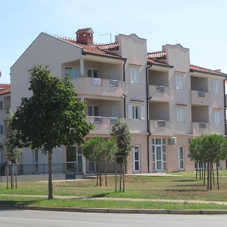 Apartments Nautica Novigrad Istria المظهر الخارجي الصورة